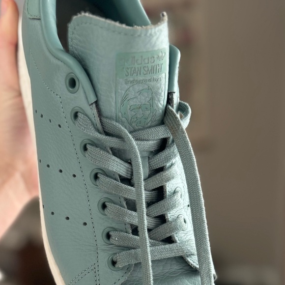 Adidas Teal Sneakers with Black Accents - Picture 5 of 13